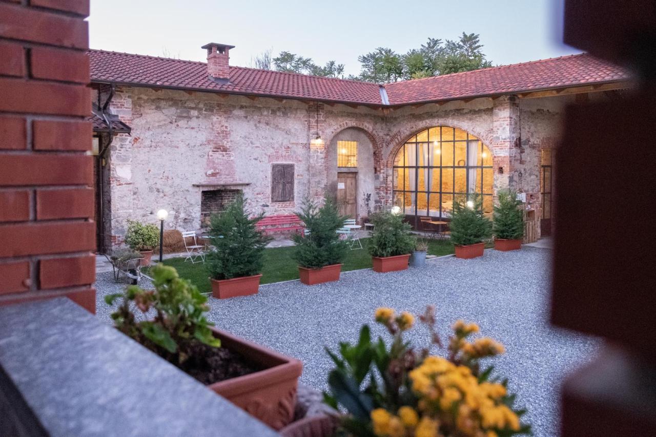B&B Il Cortile Biella Luaran gambar