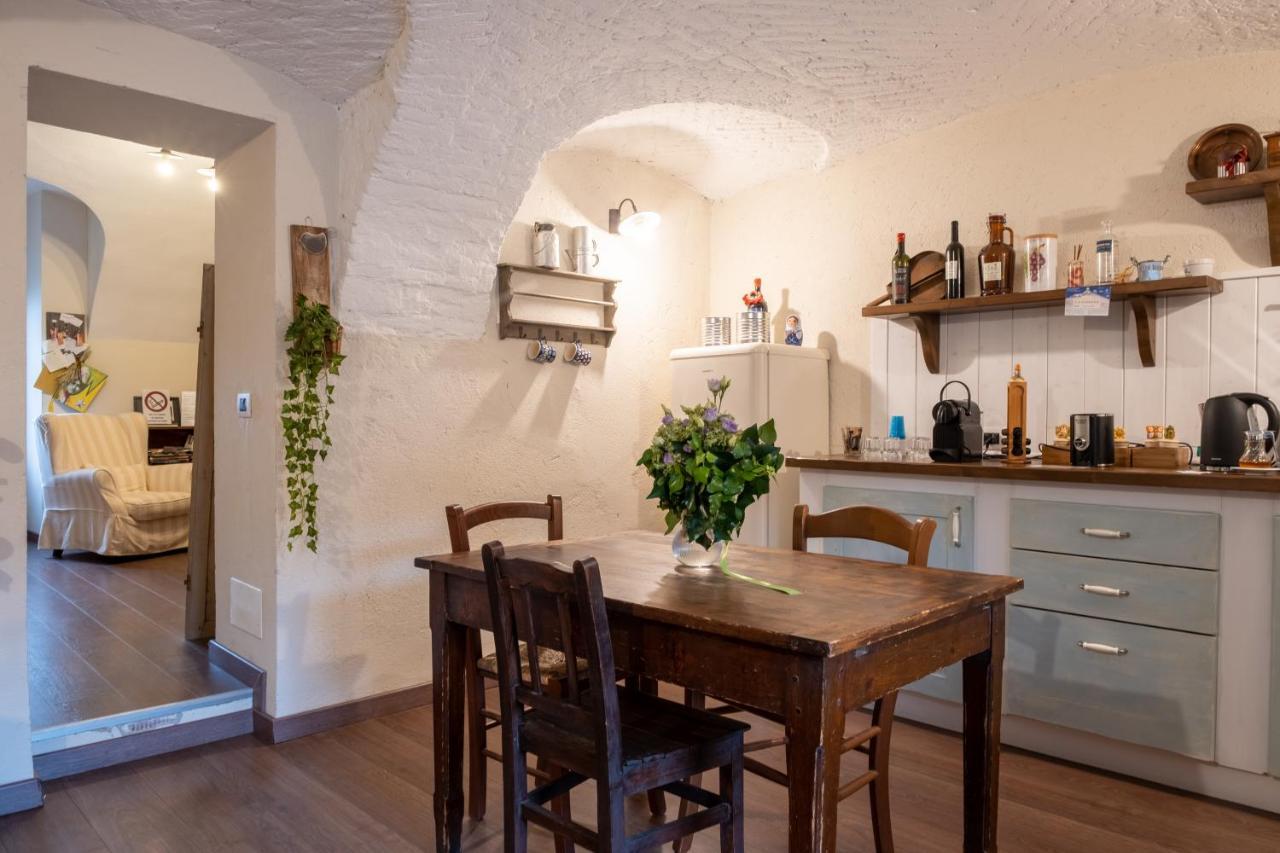 B&B Il Cortile Biella Luaran gambar