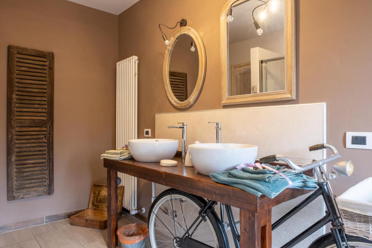 B&B Il Cortile Biella Luaran gambar