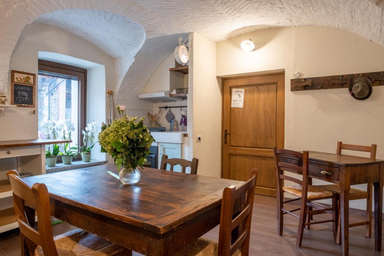B&B Il Cortile Biella Luaran gambar