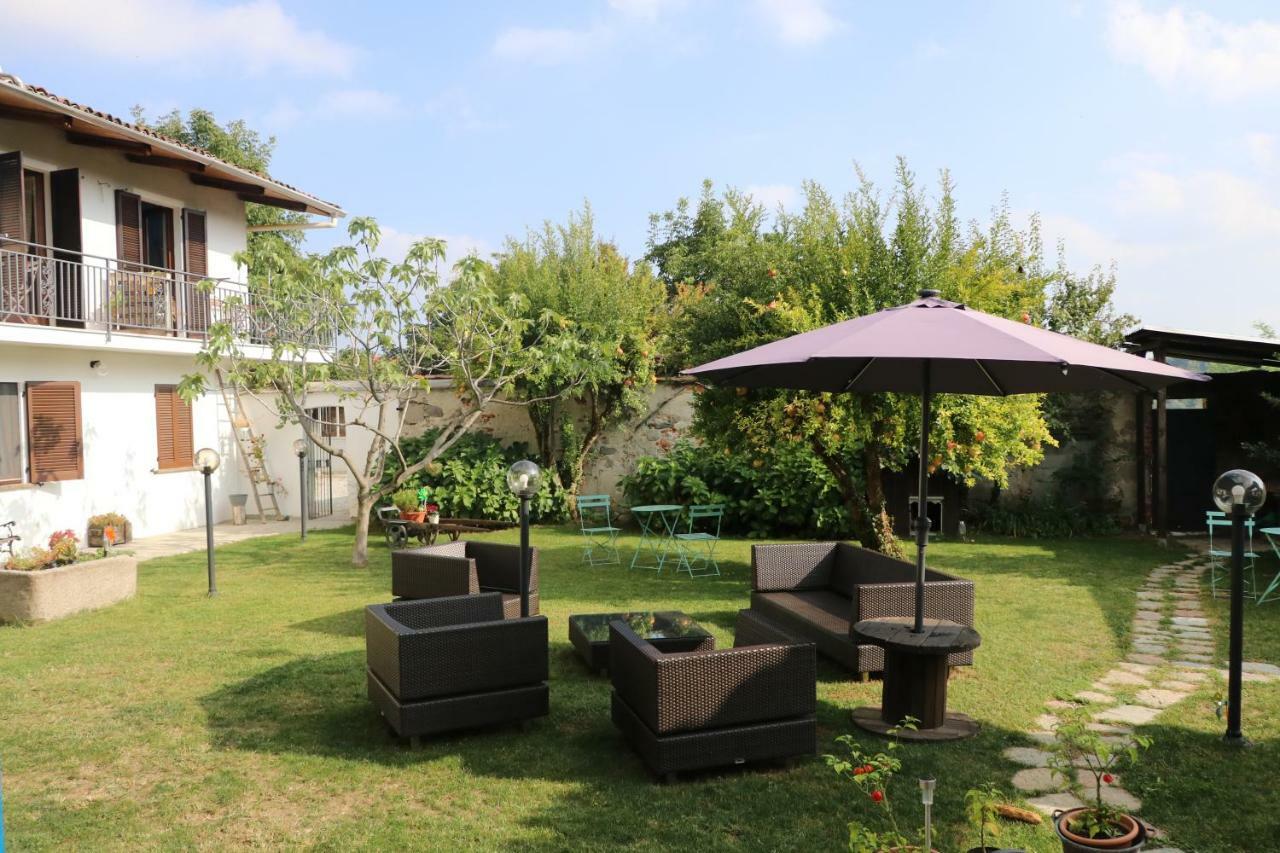 B&B Il Cortile Biella Luaran gambar